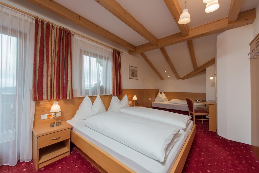 Hotel Garni Hochgruber บรูนิโก ห้อง รูปภาพ