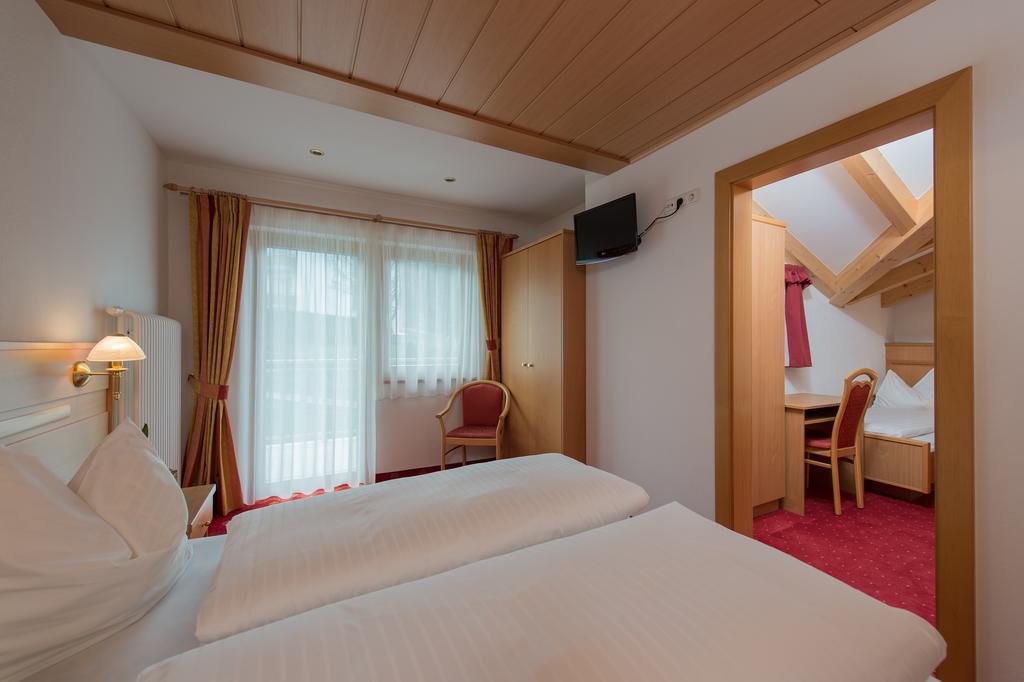 Hotel Garni Hochgruber บรูนิโก ห้อง รูปภาพ