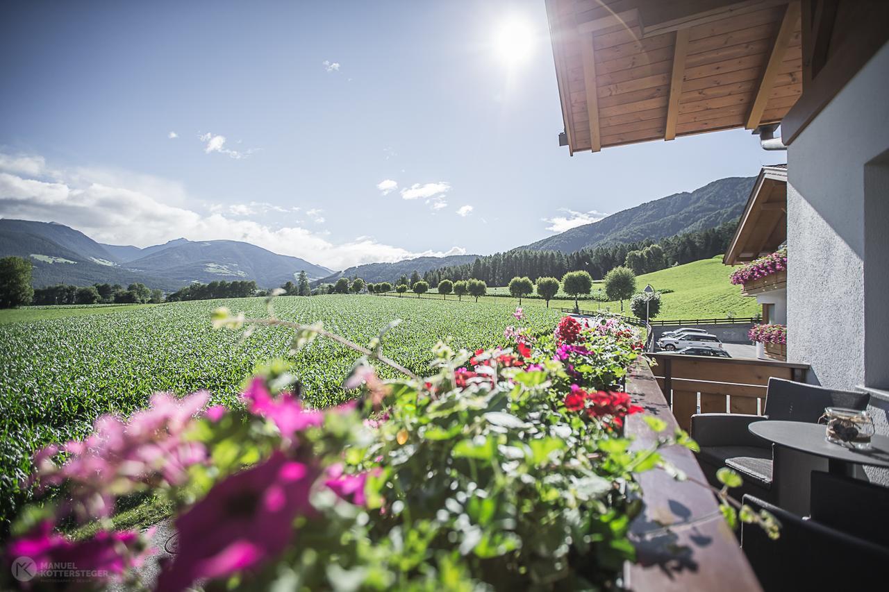 Hotel Garni Hochgruber บรูนิโก ภายนอก รูปภาพ